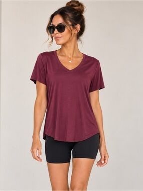 ACTIVEZONE Essential Women’s Burgundy V-Neck Top Size X New